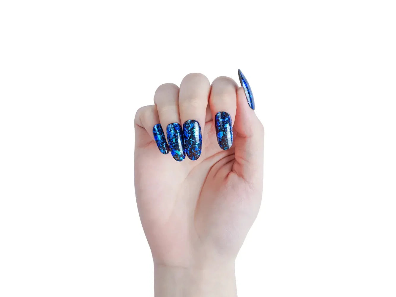 Pastel Blue Green Swirls! (nail design inspo from StarNailsUK on Etsy) : r/ Nails