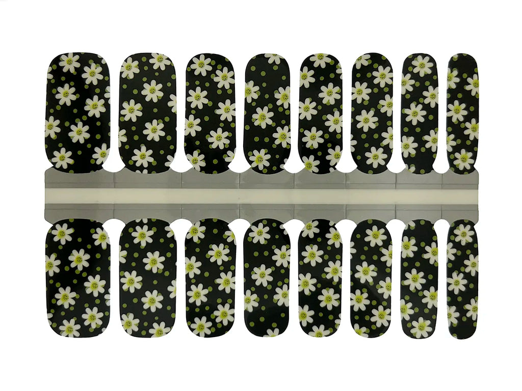 Black with White and Green Daisies - Nail Wrap Set
